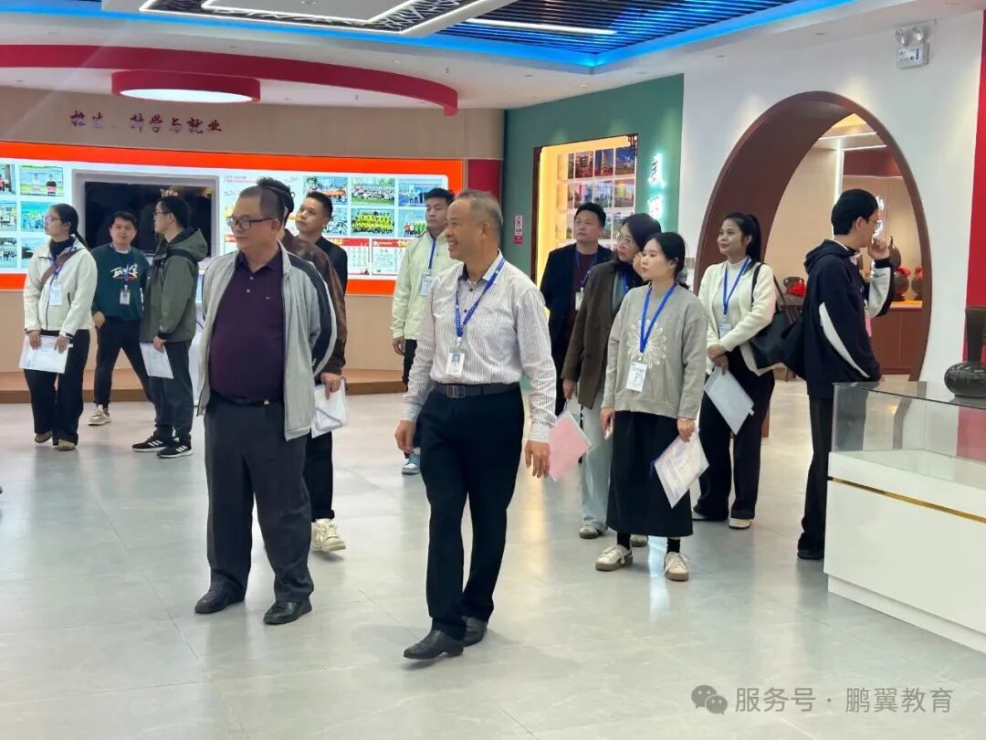 69378a19d4c23.jpg 69378a19d4c23.jpg