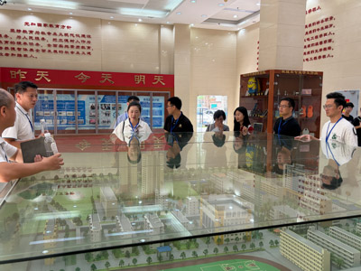 6a28d405aa0cd.jpg